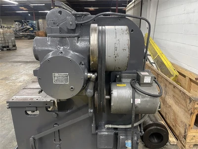 USED CINCINNATI MILACRON 1010