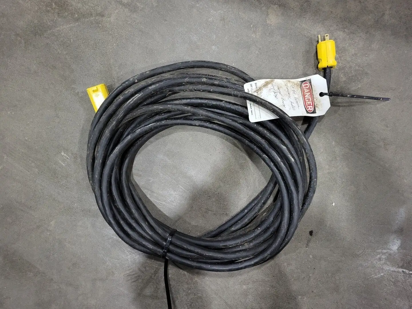 50 ft SOOW Power Extension Cord 14/3 AWG 15A 125V