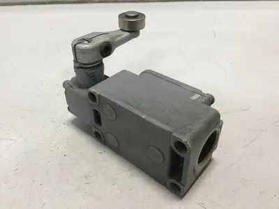 USED OMRON WLCA2-2