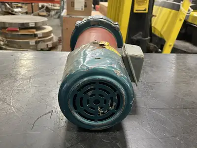 0.7kW, 3Ph, 240/480V, 1700 rpm Induction Motor