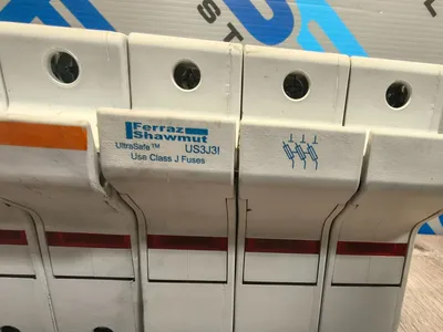 FERRAZ SHAWMUT US3J3I Fuse Holder | ESS Industrial Equipment Sales (4)