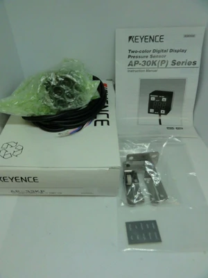 KEYENCE AP-33KP 2-Color Digital Display Pressure Sensor