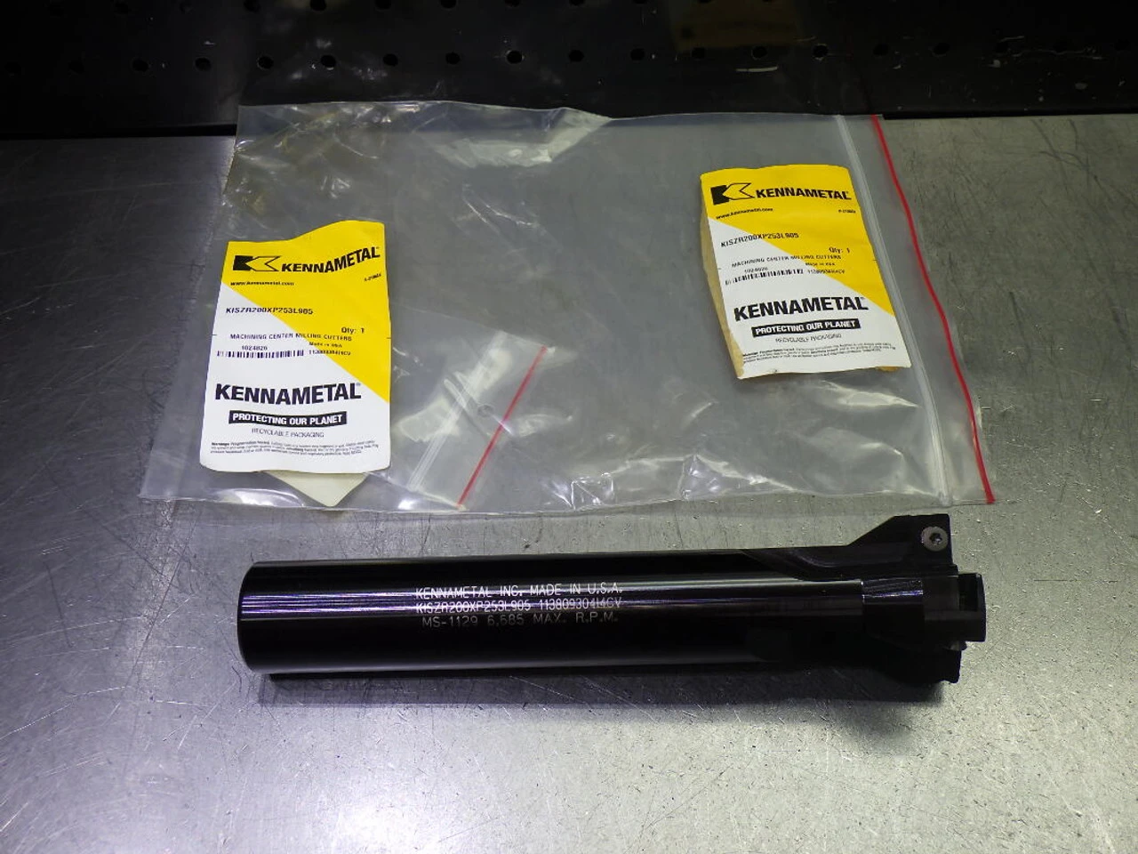 Kennametal 2" 3 Flute Coolant Thru Endmill 1.25" Shank KISZR200XP253L905 (LOC1297B)