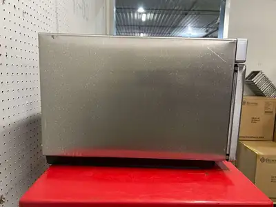 Used Amana Used 2025 Amana MDC12A2 Commercial 1200 Watt Microwave Oven 120V - TH1 Restaurant Small Appliances Illinois US | Falcon Restaurant Supply #1375008