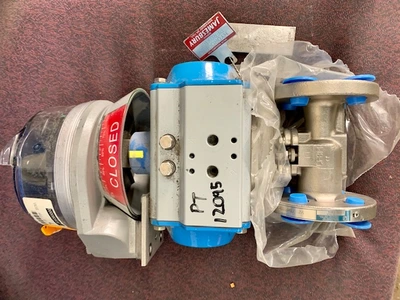 1/2" -150# Jamesbury Ball Valve Air Operated Stainless Unused