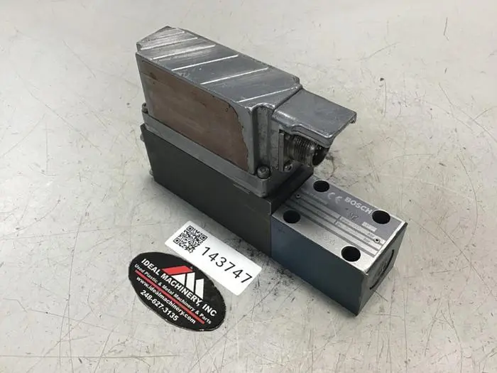 Used BOSCH 0 811 402 073 Valves/Fittings Michigan US | Ideal Machinery #586549