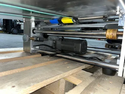 Wrap Around Jar Labeler.