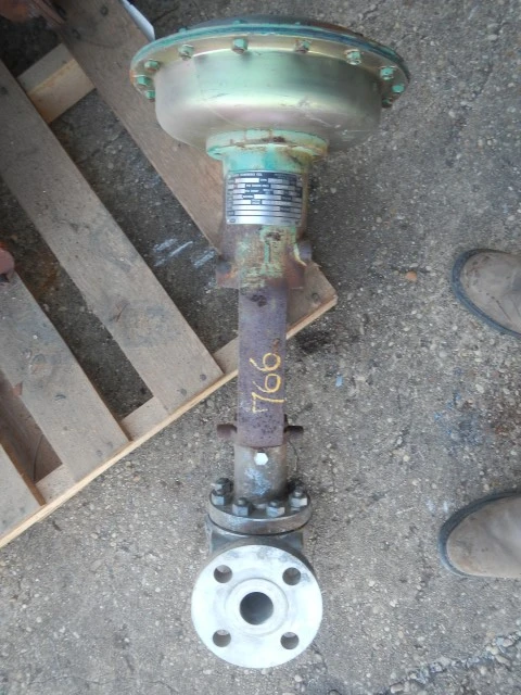 Fisher 1 1/2" 300 Rating, 316 Stainless Flanged Control Valve