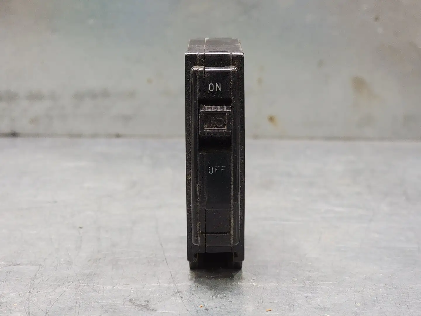 USED SQUARE D QO115