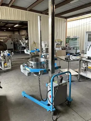 SAVAGE BROTHERS C Bowl Lift | Harvest Equipment and Fabrication Inc (4)