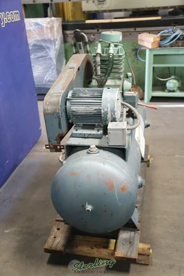 Used SPEEDAIRE 32492 Tank Mounted Air Compressors California US | Sterling Machinery Exchange #1467579