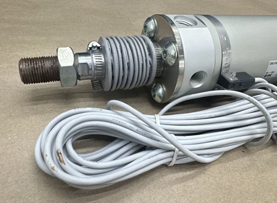 NEW SMC CDG1TA63-100JZ-C73Z