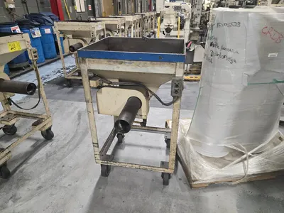 (1) Auger Hopper