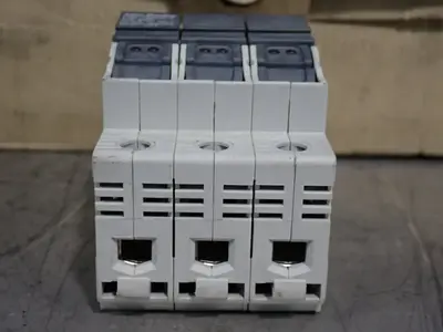 USED ALLENBRADLEY 1492FB3C30L