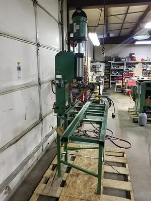 USED GRASS HINGE & LINE BORING MACHINE