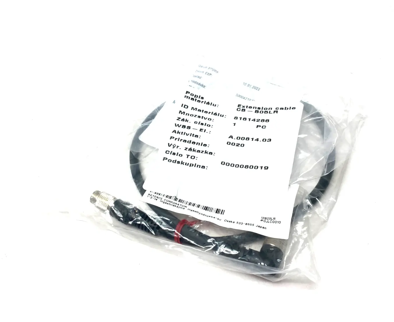 NEW KEYENCE EXTENSION CABLE L-SHAPED 0.5M LENGTH