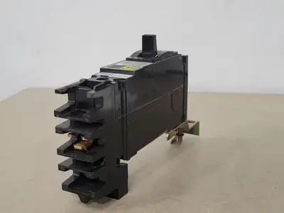 USED SQUARE D FH16015B