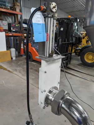 Reiser/Vemag 4 in. Pneumatic Guillotine