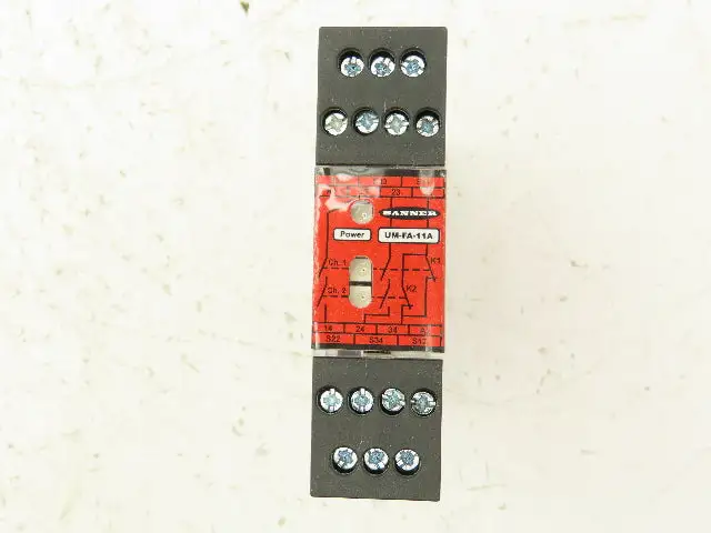 Banner UM-FA-11A Safety Relay Module For Safety Light Curtain 24V AC/DC 250V 7A
