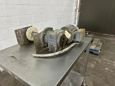 USED SEW-EURODRIVE SAF57DT90S4