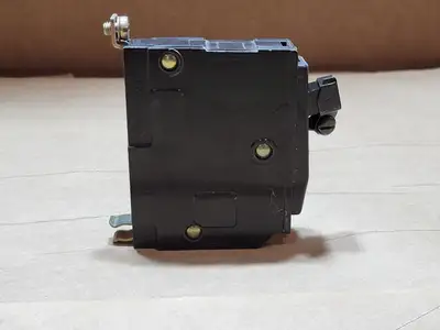 USED SQUARE D QOB115