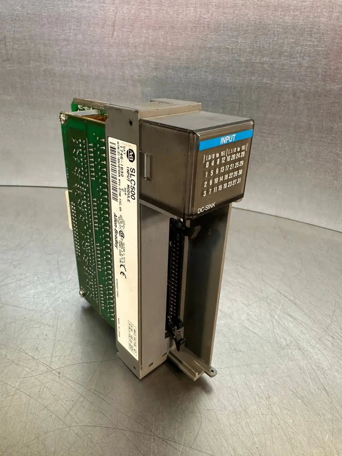 Allen Bradley 1746-IB32 SER C SLC 500 Input Module 1746IB32 (3.4.4)
