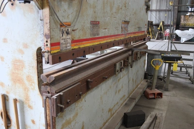 Accurpress 725012 250 Ton x 12' Press Brake (LOCATION: Schertz, TX)