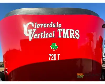 Used CLOVERDALE _UNKNOWN_ Feeder Wagons Iowa US | Keast Enterprises #1360089