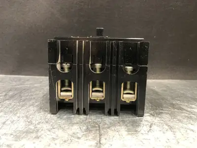 USED WESTINGHOUSE FB3050