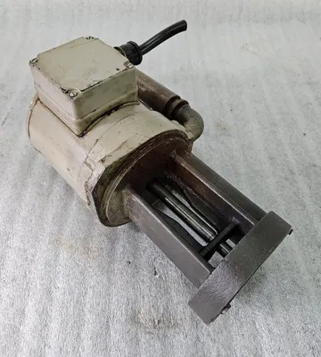 GUSHER VBV-44M Lubrication Pumps | Great American Equipment Company (2)