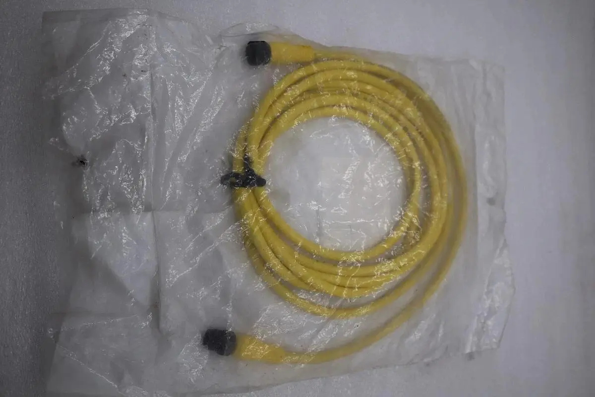ALLEN BRADLEY 889R-F4AERM-3 PATCHCORD: AC MICRO FEMALE STRAIGHT STOCK H1534