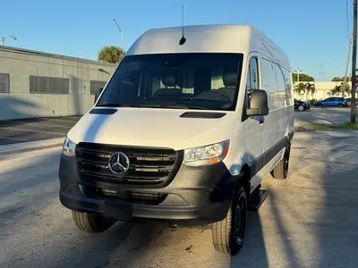 Used 2024 MERCEDES-BENZ 2500 Vans Florida US | Truck and Van Outlet #1509211