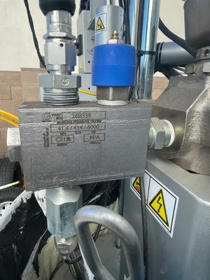 2022 GRACO E-Flo iQ-SA-D200-55 Pumps | Global Machine Brokers, LLC (3)