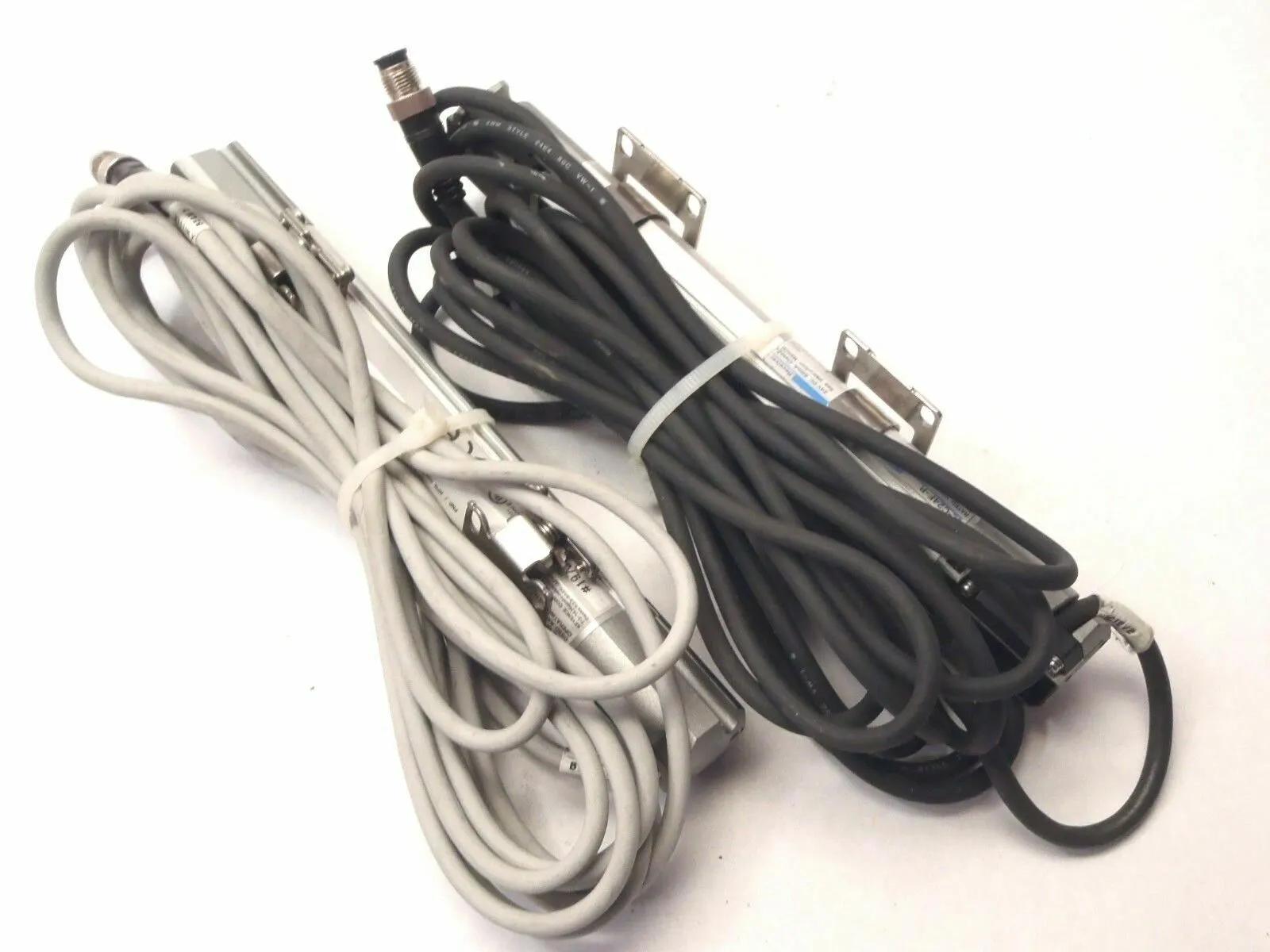 USED KEYENCE TRANSMITTER AND RECEIVER LIGHT SAFETY CURTAIN