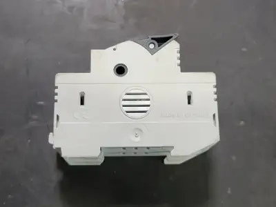 USED ALLEN-BRADLEY 1492-FB2M30