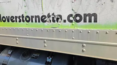 USED 2021 PETERBILT 330