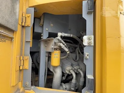 USED 2014 JOHN DEERE 245G LC