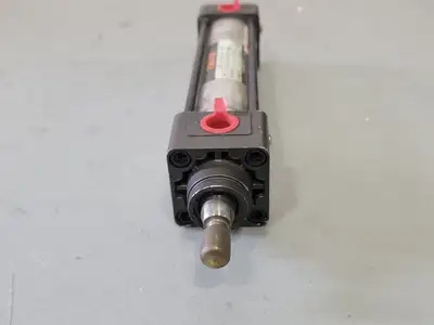 USED SMC SD150S1B0500-AB