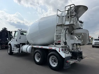 Used 2021 FREIGHTLINER 114SD BECK MIXER Concrete Mixer Trucks Minnesota US | Carco Truck & Equipment #1513851