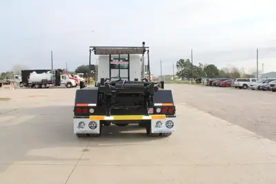 New | in-Stock 2027 PETERBILT 548 Rolloff Trucks Texas US | Roll Off Truck World #1492000