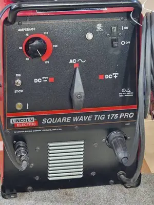 Lincoln 230 Amp Electric Square Wave Tig 175 Pro Welding Unit