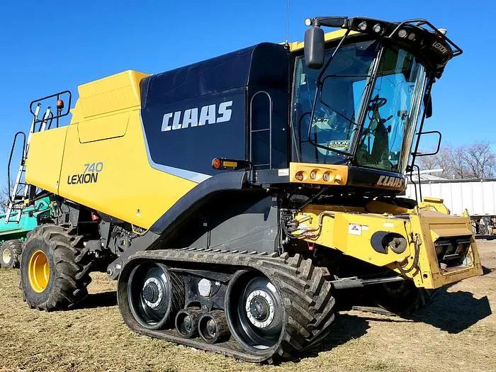 Used 2013 CLAAS LEXION 740TT Combines Nebraska US | Berry Machinery #910812
