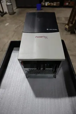 Allen-Bradley 20BD125A0AYNANC0 AC DRIVE POWERFLEX 700 480 VAC 60 HZ STOCK HP144