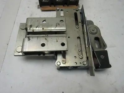 Cutler Hammer C360NC 30A 3 Pole Disconnect Switch W/Operator