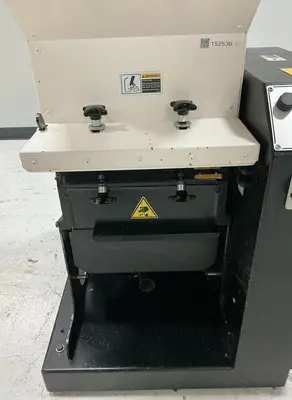 USED MILACRON MG-814
