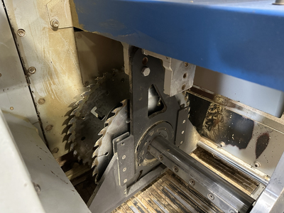 Kentwood R340SM3 Moving Blade Gang Rip Saw w/ Advantage Rip I Infeed