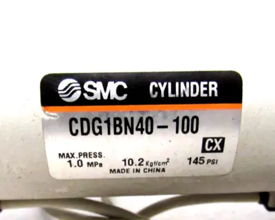 USED SMC CDG1BN40-100 PNEUMATIC CYLINDER CDG1BN40100
