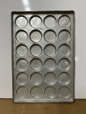CHICAGO METALLIC CORP. Hamburger Bun Bun Pans | Envoy Equipment LLC (1)