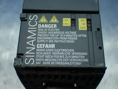 USED SIEMENS 6SL32101KE158UF1