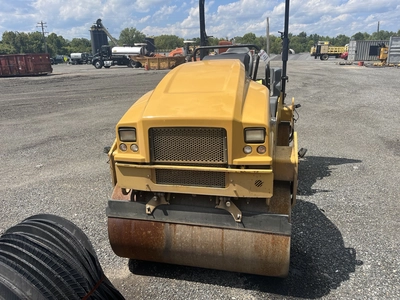 Used 2016 Caterpillar CB36B Tandem Rollers Maryland US | Zadoon Equipment #1480899